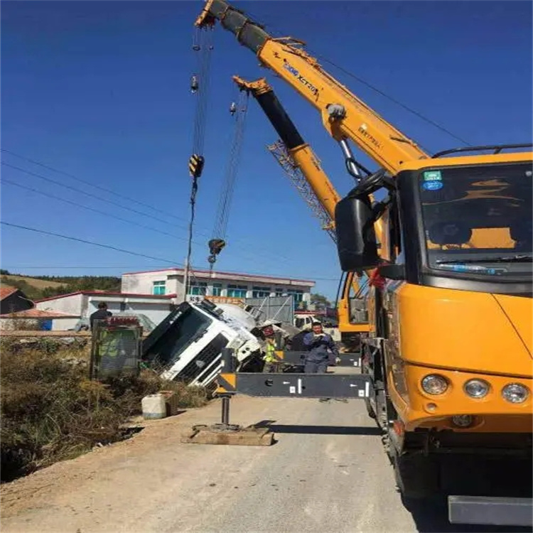 东安吊车道路救援多少钱